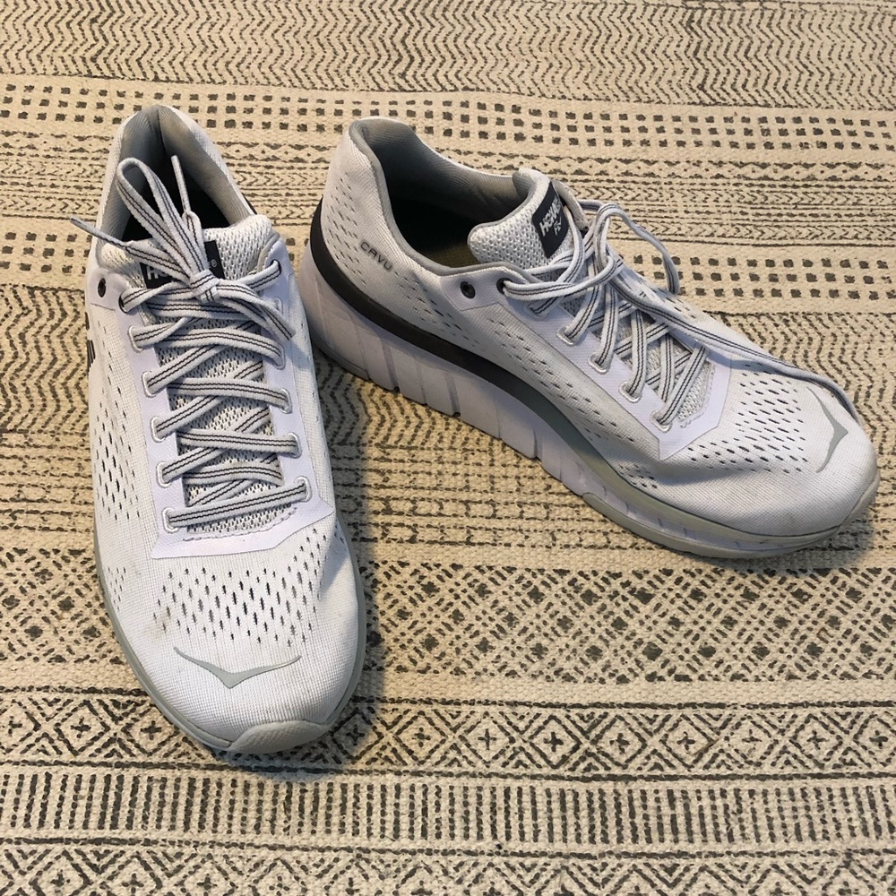 Hoka One One W Cavu Size 8
